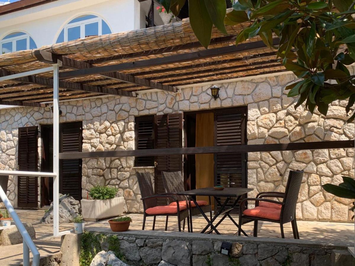Villa Gromaca 오미살즈 외부 사진